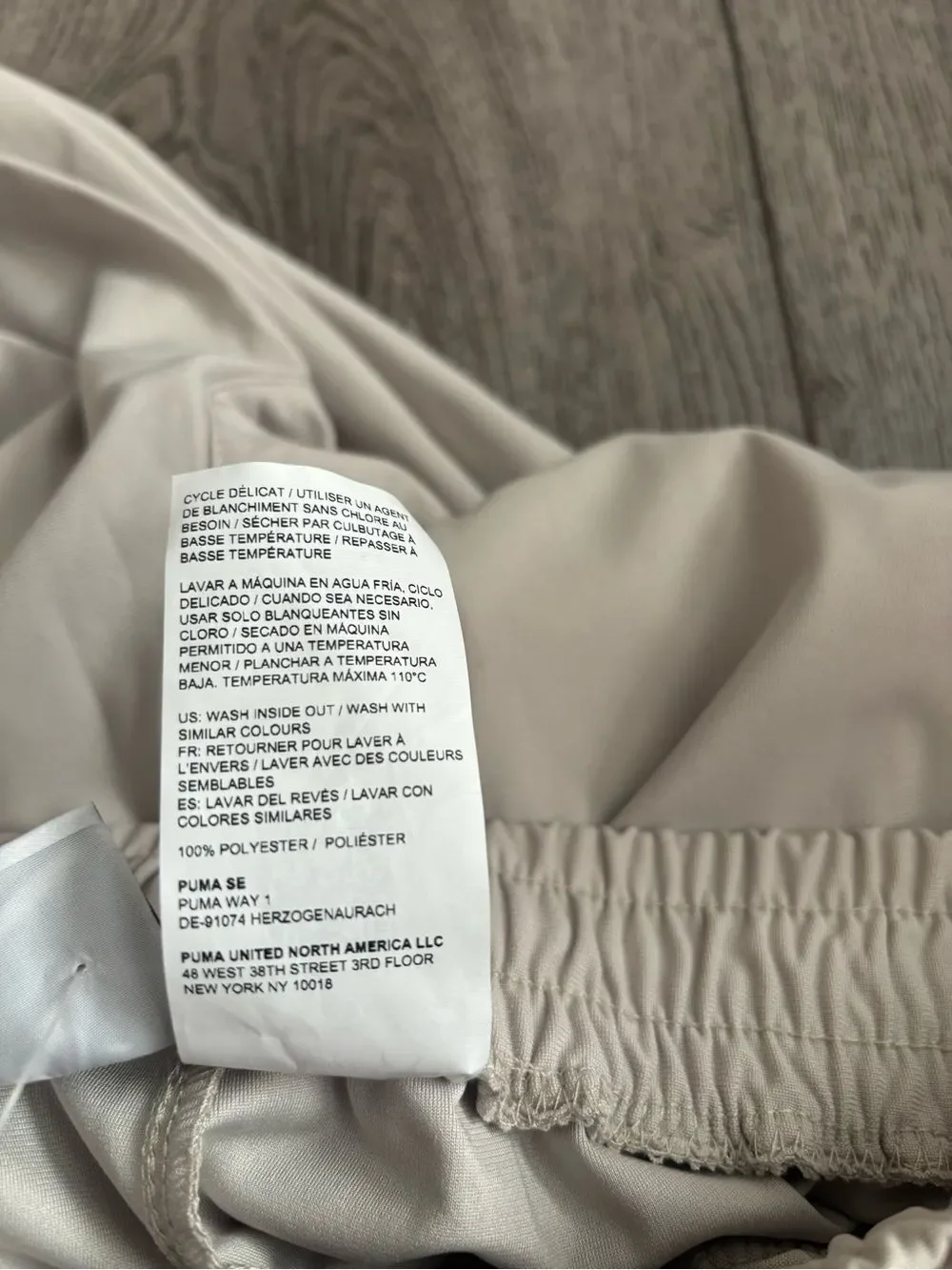 Puma kids Cream Sweatpants with Small Logo